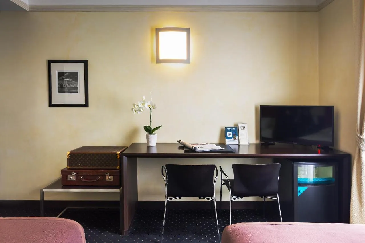 Hotel Colombia Milan
