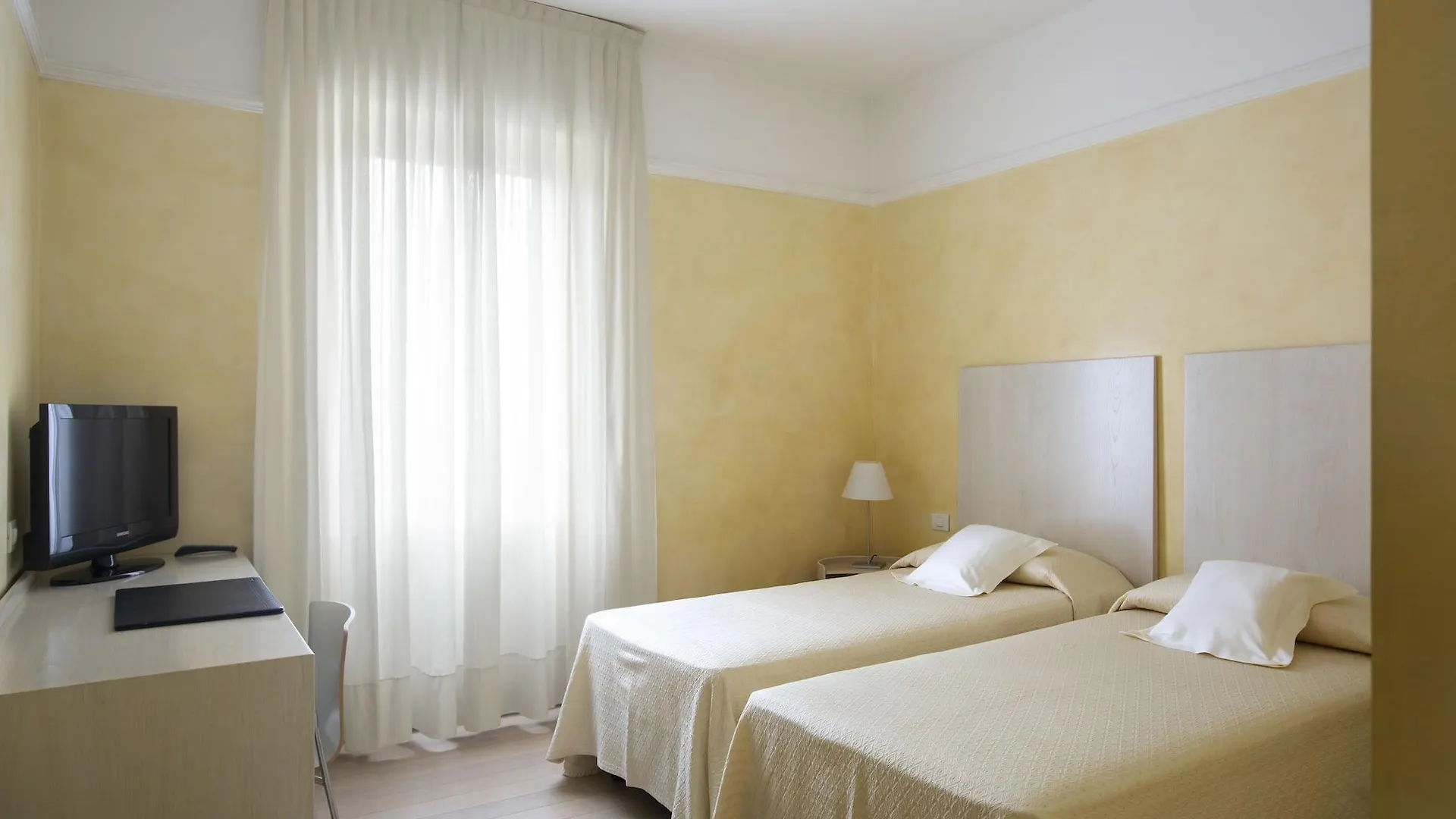 Hotel Colombia Milan